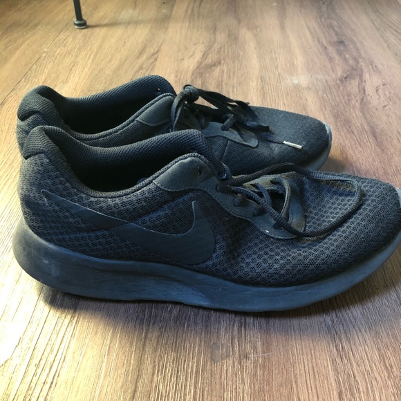 Nike Shoes - Black Nike shoes